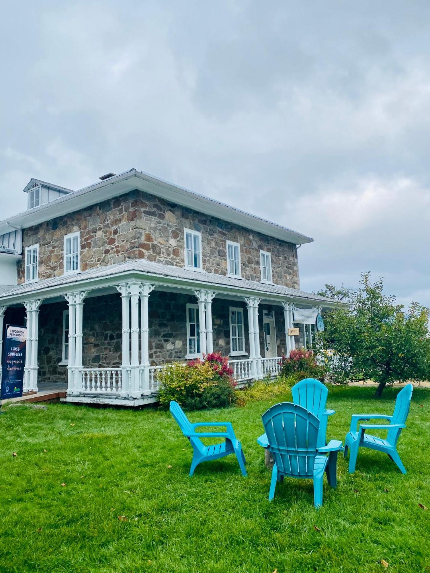 Belle Maison Avec Vue Sur La Riviere LʼAnse-Saint-Jean Zewnętrze zdjęcie