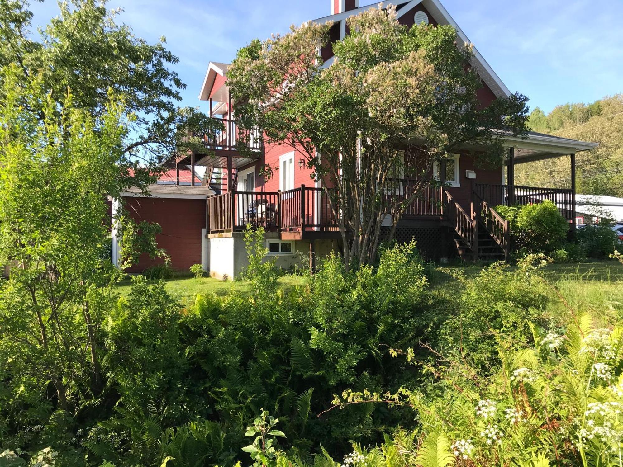 Belle Maison Avec Vue Sur La Riviere LʼAnse-Saint-Jean Zewnętrze zdjęcie