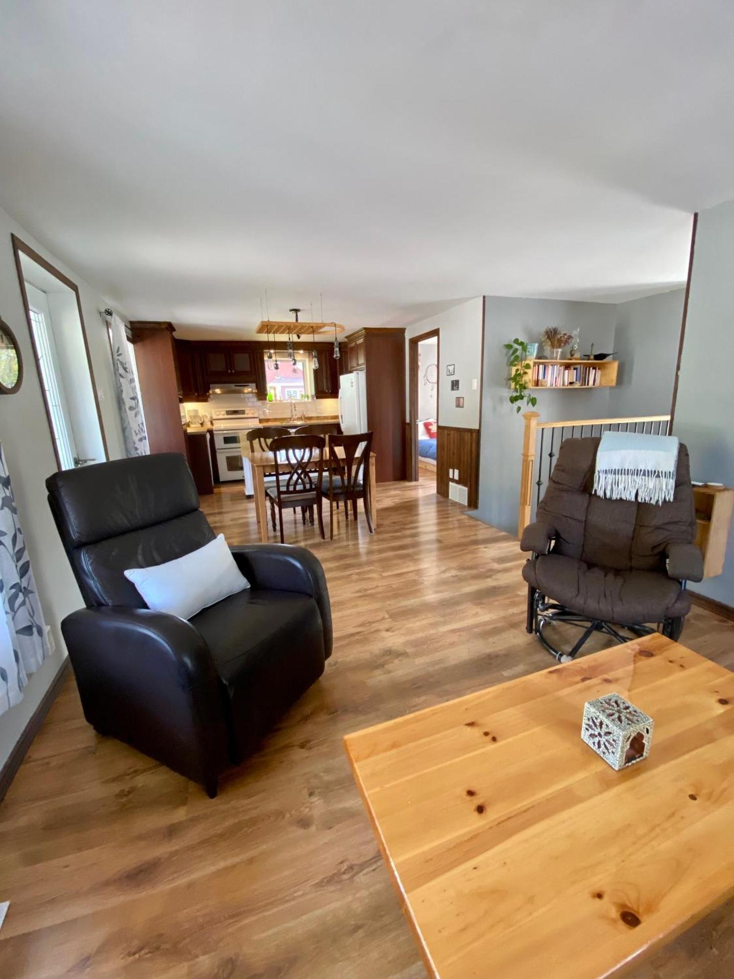 Belle Maison Avec Vue Sur La Riviere LʼAnse-Saint-Jean Zewnętrze zdjęcie